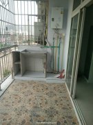 光彩大市场旁 两室出租 带基本家具家电 拎包入住