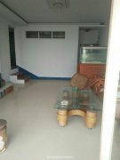 光彩大市场旁 两室出租 带基本家具家电 拎包入住