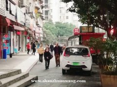 大渡口步行街小门面 无转让费 有两层楼