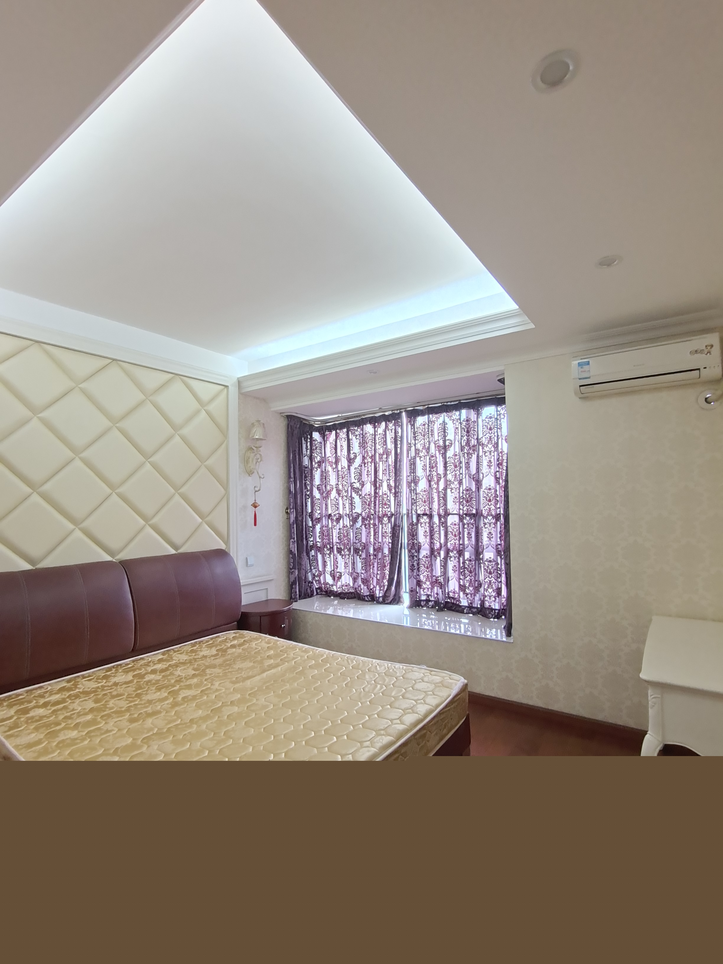 西平金色华庭豪装三房出租