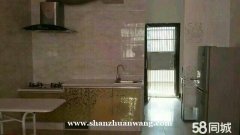 急售!舜德摩尔副食城楼梯房三楼，单身贵族居家、养老、投资最佳