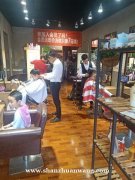 巴南区龙洲湾i33步行街商业街内理发店转让出租都可以