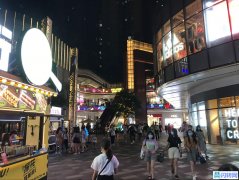 壹方天地花车招租，可做各种业态品牌小吃