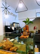 经营中一楼面包店旺铺转让