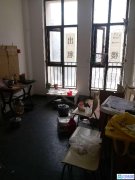 中海锦苑底商出租（紧邻学校）