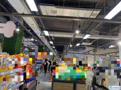 临街商铺810多平方，即租即用，价格面议，可办公可商业