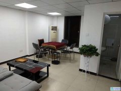 （房东直租）汽车南站 带装修带家电临街门面