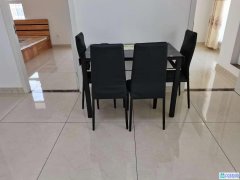 地铁口精装公寓两室有煤气出租