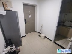 亦庄线小红门地铁站，鸿博家园2期C区精装修主卧飘窗2360，