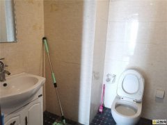 出租 万科明天广场 精装两室 112平 38楼 地铁口好房