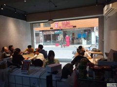 低价转让，可空转，可整转，并提供2000人左右外卖群