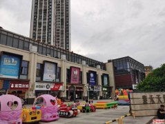 个人出租 泰禾天街 临街店面 傍边有麦当劳 新华都