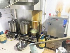 成功转出报社街商贸城旁魏记猪肘饭