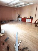 成功出租人民路大陆裕丰H座130平底商