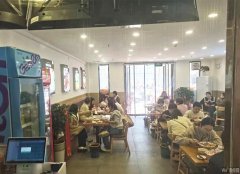 完成政通街信誉楼正对过粤享来餐厅