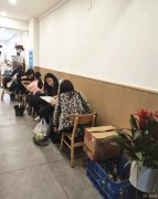 完成政通街信誉楼正对过粤享来餐厅