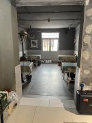 成功转出中华街永安路口带大院梧桐精酿烧烤