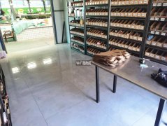 成功出租站前路市场梵蒂王妃情趣用品店