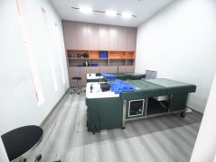急转清平街橄榄城东门A+发型设计