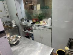 可空转育才街四中北侧鸡柳卷饼