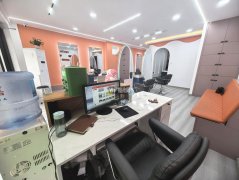 成功转出清平街橄榄城东门A+发型设计