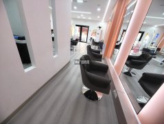 成功转出清平街橄榄城东门A+发型设计