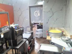 完成报社街招贤路口研酥堂千层破酥包