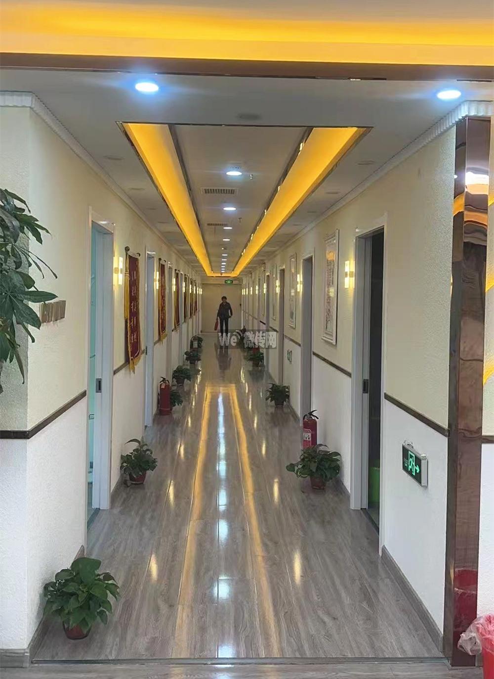 宜生康体2店同招美容美体师及前台