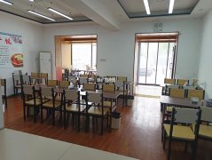 成功转出宁安路十四中对过甏肉干饭