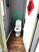 成功出租衡水学院旁美发店二楼